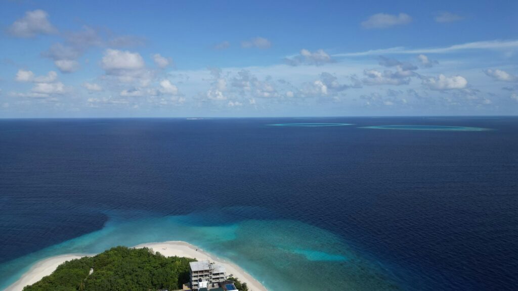L’île locale d’Ukulhas aux Maldives
